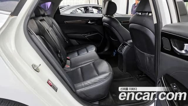 2017 Kia All New K7 3.0 LPI Luxury (Rental Car) Sold VIN KNALC418BHA081176 – photo 16 2017 Kia All New K7 3.0 LPI Luxury (Rental Car) Sold VIN KNALC418BHA081176 – photo 16