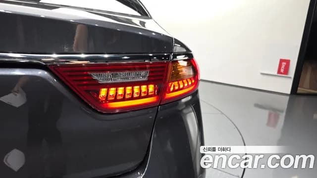 2017 Kia All New K7 3.0 LPI Luxury (Rental Car) Sold VIN KNALC418BHA091913 – photo 22 2017 Kia All New K7 3.0 LPI Luxury (Rental Car) Sold VIN KNALC418BHA091913 – photo 22