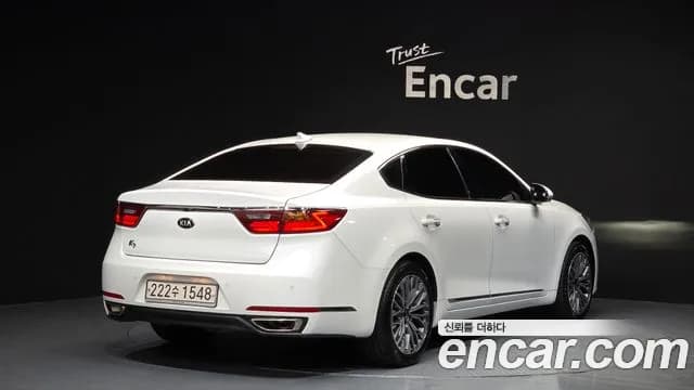 2017 Kia All New K7 3.0 LPI Luxury (Rental Car) Sold VIN KNALC418BHA098146 – interior seats 2017 Kia All New K7 3.0 LPI Luxury (Rental Car) Sold VIN KNALC418BHA098146 – interior seats