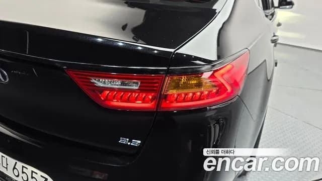 2017 Kia All New K7 3.0 LPI Luxury (Rental Car) Sold VIN KNALC418BHA099279 – undercarriage 2017 Kia All New K7 3.0 LPI Luxury (Rental Car) Sold VIN KNALC418BHA099279 – undercarriage
