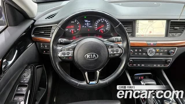 2017 Kia All New K7 3.0 LPI Luxury (Rental Car) Sold VIN KNALC418BHA100021 – rear exterior 2017 Kia All New K7 3.0 LPI Luxury (Rental Car) Sold VIN KNALC418BHA100021 – rear exterior