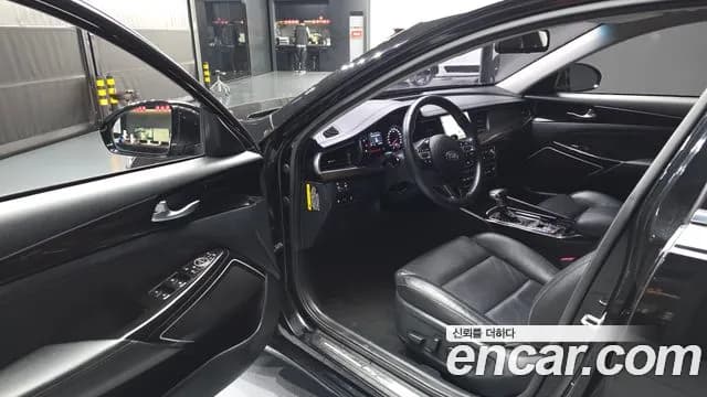 2018 Kia All New K7 3.0 LPI Luxury (Rental Car) Sold VIN KNALC418BJA127125 – exterior detail 2018 Kia All New K7 3.0 LPI Luxury (Rental Car) Sold VIN KNALC418BJA127125 – exterior detail