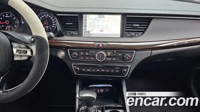 2018 Kia All New K7 3.0 LPI Luxury (Rental Car) Sold VIN KNALC418BJA127537 – front exterior 2018 Kia All New K7 3.0 LPI Luxury (Rental Car) Sold VIN KNALC418BJA127537 – front exterior
