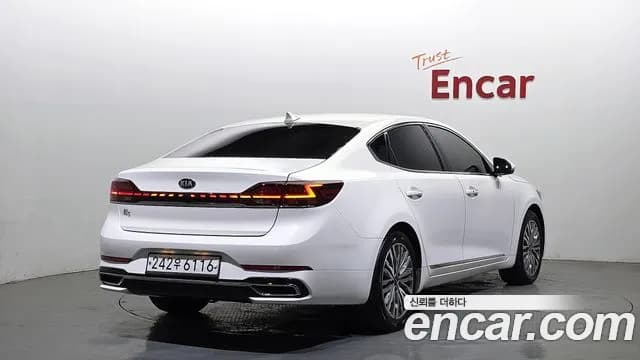 2020 Kia K7 Premier 3.0 LPI Prestige Sold VIN KNALC418BLA222282 – interior seats 2020 Kia K7 Premier 3.0 LPI Prestige Sold VIN KNALC418BLA222282 – interior seats