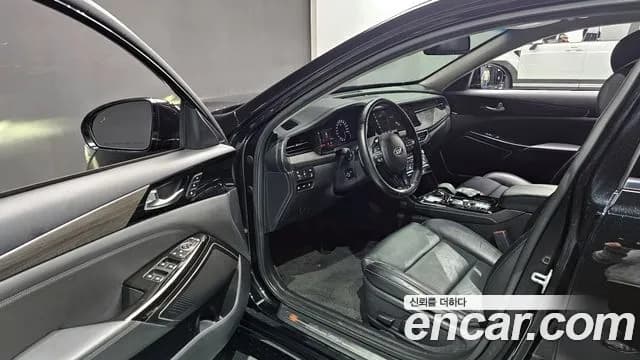 2020 Kia K7 Premier 3.0 LPI Prestige Sold VIN KNALC418BLA232178 – undercarriage 2020 Kia K7 Premier 3.0 LPI Prestige Sold VIN KNALC418BLA232178 – undercarriage