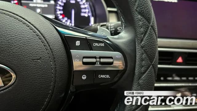 2020 Kia K7 Premier 2.5 GDI Noblesse Sold VIN KNALC41BBLA177266 – rear exterior 2020 Kia K7 Premier 2.5 GDI Noblesse Sold VIN KNALC41BBLA177266 – rear exterior