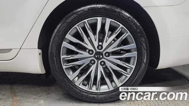 2020 Kia K7 Premier 2.5 GDI Noblesse Sold VIN KNALC41BBLA177290 – photo 17 2020 Kia K7 Premier 2.5 GDI Noblesse Sold VIN KNALC41BBLA177290 – photo 17