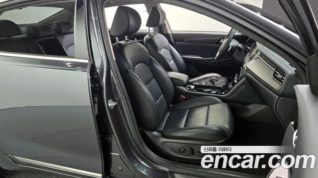 2020 Kia K7 Premier 2.5 GDI Noblesse Sold VIN KNALC41BBLA183416 – photo 28 2020 Kia K7 Premier 2.5 GDI Noblesse Sold VIN KNALC41BBLA183416 – photo 28