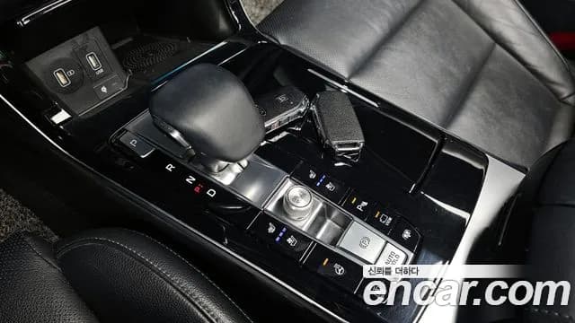 2020 Kia K7 Premier 2.5 GDI Noblesse Sold VIN KNALC41BBLA184757 – undercarriage 2020 Kia K7 Premier 2.5 GDI Noblesse Sold VIN KNALC41BBLA184757 – undercarriage