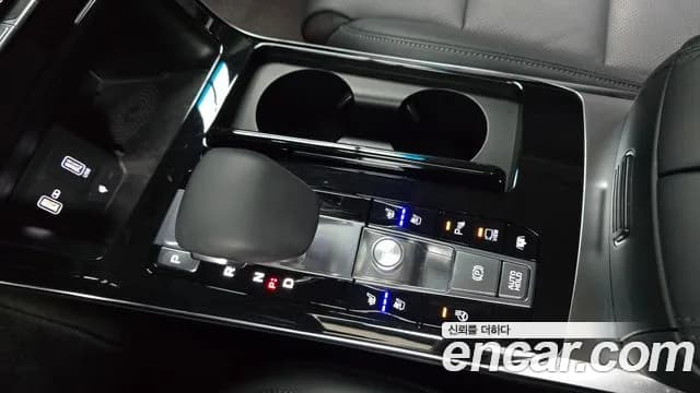 2020 Kia K7 Premier 2.5 GDI Noblesse Sold VIN KNALC41BBLA199929 – rear exterior 2020 Kia K7 Premier 2.5 GDI Noblesse Sold VIN KNALC41BBLA199929 – rear exterior