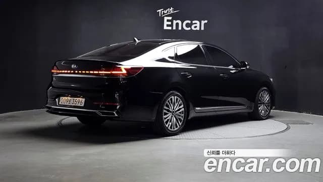 2020 Kia K7 Premier 2.5 GDI Noblesse Sold VIN KNALC41BBLA201561 – trunk area 2020 Kia K7 Premier 2.5 GDI Noblesse Sold VIN KNALC41BBLA201561 – trunk area