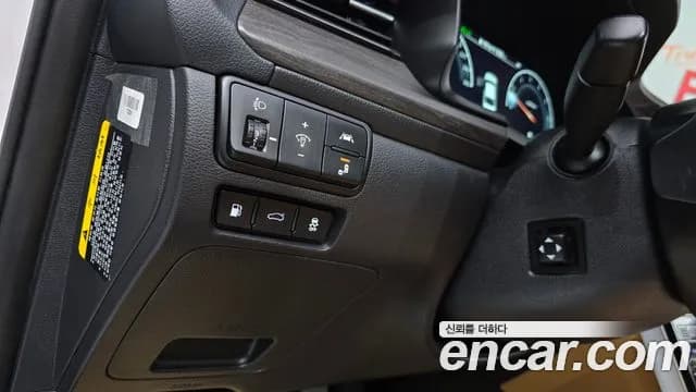 2020 Kia K7 Premier 2.5 GDI X Edition Sold VIN KNALC41BBLA214635 – exterior detail 2020 Kia K7 Premier 2.5 GDI X Edition Sold VIN KNALC41BBLA214635 – exterior detail
