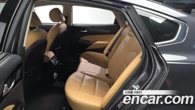 2020 Kia K7 Premier 2.5 GDI X Edition Sold VIN KNALC41BBLA218256 – undercarriage 2020 Kia K7 Premier 2.5 GDI X Edition Sold VIN KNALC41BBLA218256 – undercarriage