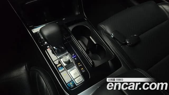 2020 Kia K7 Premier 2.5 GDI X Edition Sold VIN KNALC41BBLA221732 – exterior detail 2020 Kia K7 Premier 2.5 GDI X Edition Sold VIN KNALC41BBLA221732 – exterior detail