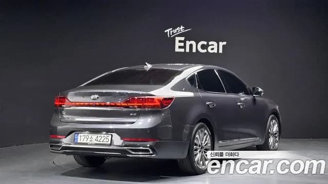 2020 Kia K7 Premier 2.5 GDI X Edition Sold VIN KNALC41BBLA222608 – exterior detail 2020 Kia K7 Premier 2.5 GDI X Edition Sold VIN KNALC41BBLA222608 – exterior detail