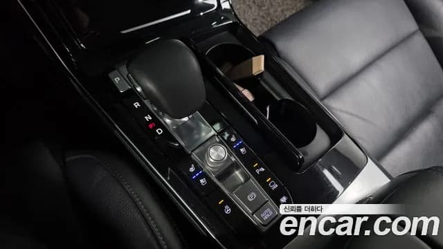 2020 Kia K7 Premier 2.5 GDI Noblesse Sold VIN KNALC41BBLA223298 – front exterior 2020 Kia K7 Premier 2.5 GDI Noblesse Sold VIN KNALC41BBLA223298 – front exterior