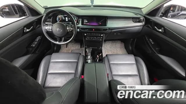 2020 Kia K7 Premier 2.5 GDI Noblesse Sold VIN KNALC41BBLA223298 – rear exterior 2020 Kia K7 Premier 2.5 GDI Noblesse Sold VIN KNALC41BBLA223298 – rear exterior