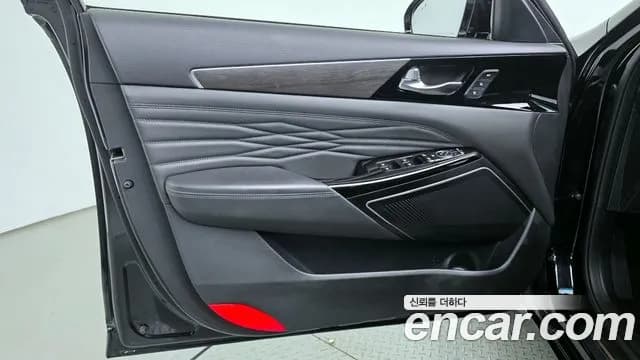 2020 Kia K7 Premier 2.5 GDI X Edition Sold VIN KNALC41BBLA225305 – interior seats 2020 Kia K7 Premier 2.5 GDI X Edition Sold VIN KNALC41BBLA225305 – interior seats