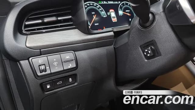 2020 Kia K7 Premier 2.5 GDI X Edition Sold VIN KNALC41BBLA228689 – exterior detail 2020 Kia K7 Premier 2.5 GDI X Edition Sold VIN KNALC41BBLA228689 – exterior detail
