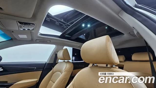 2020 Kia K7 Premier 2.5 GDI Noblesse Sold VIN KNALC41BBLA231608 – front exterior 2020 Kia K7 Premier 2.5 GDI Noblesse Sold VIN KNALC41BBLA231608 – front exterior