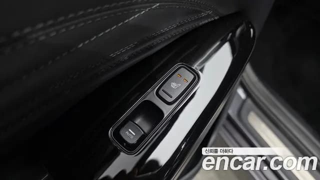 2020 Kia K7 Premier 2.5 GDI X Edition Sold VIN KNALC41BBLA233025 – interior seats 2020 Kia K7 Premier 2.5 GDI X Edition Sold VIN KNALC41BBLA233025 – interior seats