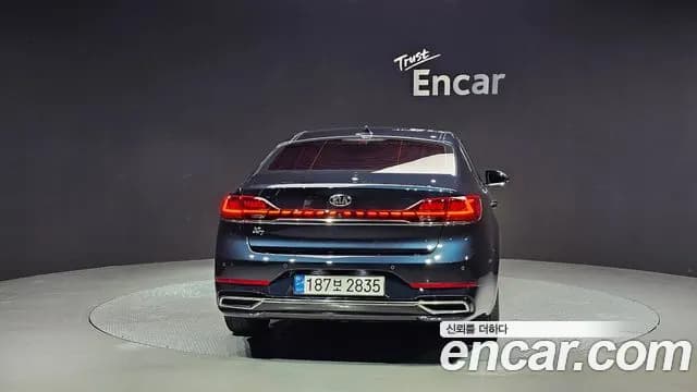 2020 Kia K7 Premier 2.5 GDI Noblesse Sold VIN KNALC41BBLA233419 – exterior detail 2020 Kia K7 Premier 2.5 GDI Noblesse Sold VIN KNALC41BBLA233419 – exterior detail