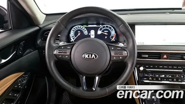 2020 Kia K7 Premier 2.5 GDI X Edition Sold VIN KNALC41BBLA233491 – exterior detail 2020 Kia K7 Premier 2.5 GDI X Edition Sold VIN KNALC41BBLA233491 – exterior detail