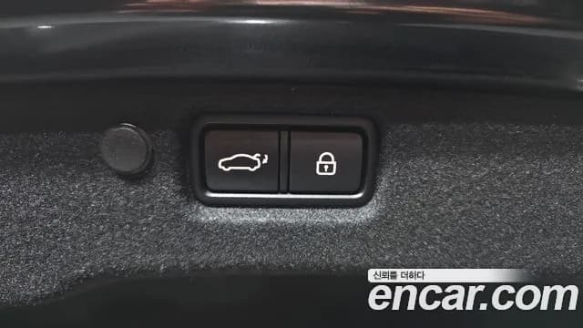 2021 Kia K7 Premier 2.5 GDI Noblesse Sold VIN KNALC41BBMA243472 – exterior detail 2021 Kia K7 Premier 2.5 GDI Noblesse Sold VIN KNALC41BBMA243472 – exterior detail
