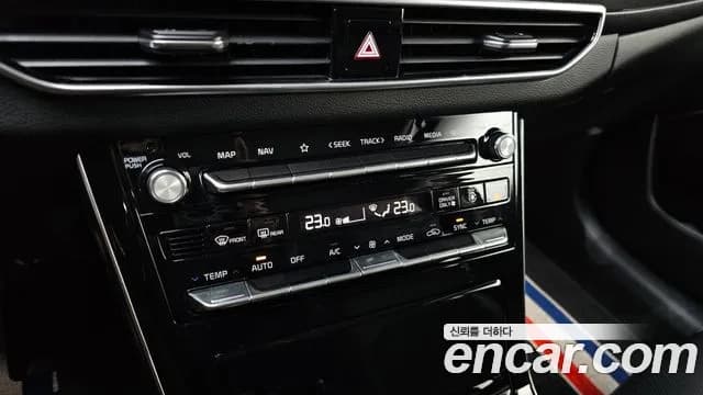 2020 Kia K7 Premier Hybrid Noblesse Sold VIN KNALC41GBLA027520 – undercarriage 2020 Kia K7 Premier Hybrid Noblesse Sold VIN KNALC41GBLA027520 – undercarriage