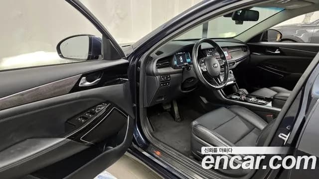 2021 Kia K7 Premier Hybrid Noblesse Sold VIN KNALC41GBMA032406 – interior seats 2021 Kia K7 Premier Hybrid Noblesse Sold VIN KNALC41GBMA032406 – interior seats