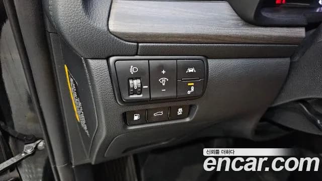 2020 Kia K7 Premier 3.0 GDI Noblesse Sold VIN KNALD416BLA178332 – exterior detail 2020 Kia K7 Premier 3.0 GDI Noblesse Sold VIN KNALD416BLA178332 – exterior detail