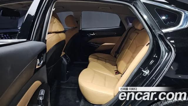 2020 Kia K7 Premier 3.0 GDI Noblesse Sold VIN KNALD416BLA178332 – trunk area 2020 Kia K7 Premier 3.0 GDI Noblesse Sold VIN KNALD416BLA178332 – trunk area