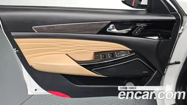 2020 Kia K7 Premier 3.0 GDI Signature Sold VIN KNALD416BLA206683 – exterior detail 2020 Kia K7 Premier 3.0 GDI Signature Sold VIN KNALD416BLA206683 – exterior detail