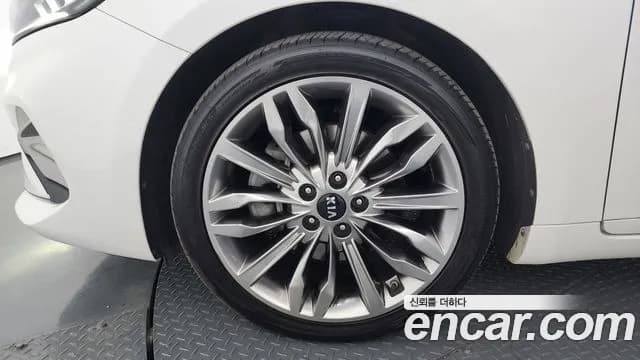 2020 Kia K7 Premier 3.0 GDI Signature Sold VIN KNALD416BLA214923 – photo 13 2020 Kia K7 Premier 3.0 GDI Signature Sold VIN KNALD416BLA214923 – photo 13