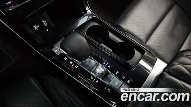 2020 Kia K7 Premier 3.0 GDI Signature Sold VIN KNALD416BLA216469 – undercarriage 2020 Kia K7 Premier 3.0 GDI Signature Sold VIN KNALD416BLA216469 – undercarriage