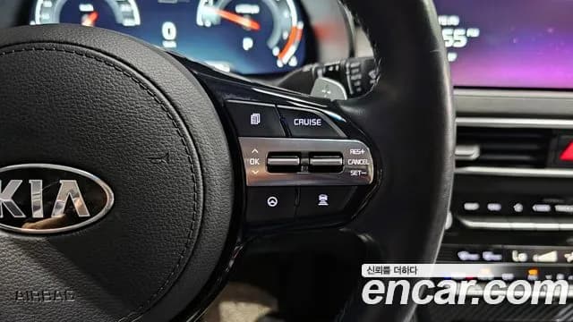2020 Kia K7 Premier 3.0 GDI Signature Sold VIN KNALD416BLA218983 – exterior detail 2020 Kia K7 Premier 3.0 GDI Signature Sold VIN KNALD416BLA218983 – exterior detail