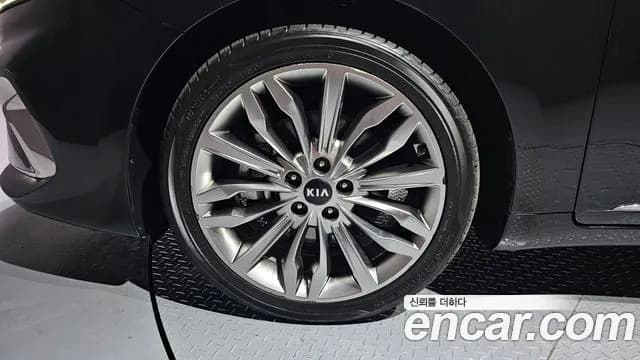 2020 Kia K7 Premier 3.0 GDI Signature Sold VIN KNALD416BLA218983 – photo 13 2020 Kia K7 Premier 3.0 GDI Signature Sold VIN KNALD416BLA218983 – photo 13