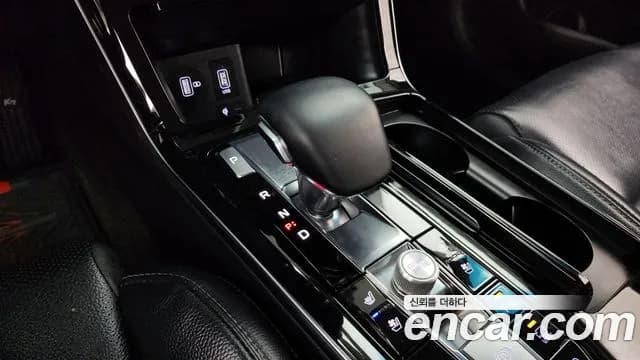 2020 Kia K7 Premier 3.0 GDI Noblesse Sold VIN KNALD416BLA231860 – front exterior 2020 Kia K7 Premier 3.0 GDI Noblesse Sold VIN KNALD416BLA231860 – front exterior