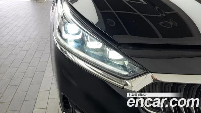 2018 Kia All New K7 3.0 LPI Prestige (Rental Car) Sold VIN KNALD418BJA119477 – photo 13 2018 Kia All New K7 3.0 LPI Prestige (Rental Car) Sold VIN KNALD418BJA119477 – photo 13