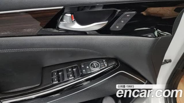 2018 Kia All New K7 3.0 LPI Prestige (Rental Car) Sold VIN KNALD418BJA136889 – photo 14 2018 Kia All New K7 3.0 LPI Prestige (Rental Car) Sold VIN KNALD418BJA136889 – photo 14