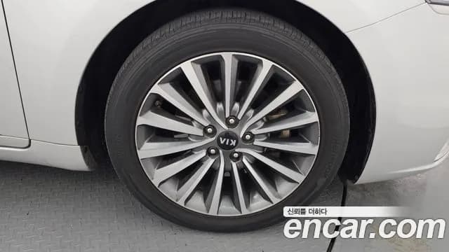 2019 Kia All New K7 3.0 LPI Prestige (Rental Car) Sold VIN KNALD418BKA169886 – exterior detail 2019 Kia All New K7 3.0 LPI Prestige (Rental Car) Sold VIN KNALD418BKA169886 – exterior detail