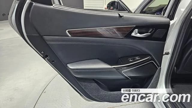 2019 Kia All New K7 3.0 LPI Prestige (Rental Car) Sold VIN KNALD418BKA169886 – photo 15 2019 Kia All New K7 3.0 LPI Prestige (Rental Car) Sold VIN KNALD418BKA169886 – photo 15
