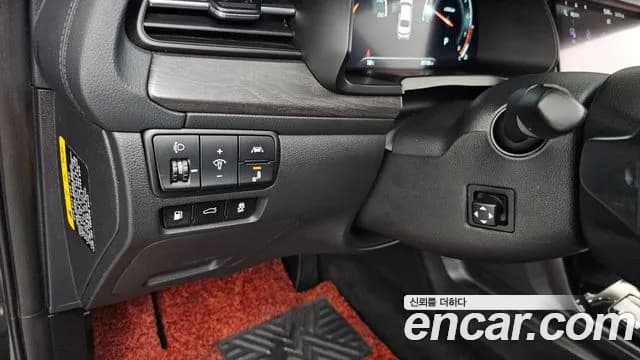 2020 Kia K7 Premier 3.0 LPI Noblesse Sold VIN KNALD418BLA182584 – trunk area 2020 Kia K7 Premier 3.0 LPI Noblesse Sold VIN KNALD418BLA182584 – trunk area
