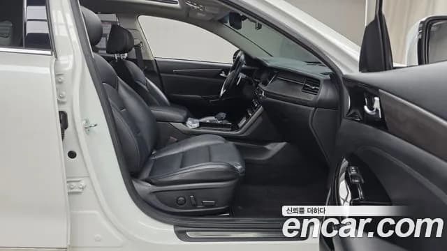 2020 Kia K7 Premier 3.0 LPI Noblesse(Disabled) Sold VIN KNALD418BLA198768 – exterior detail 2020 Kia K7 Premier 3.0 LPI Noblesse(Disabled) Sold VIN KNALD418BLA198768 – exterior detail