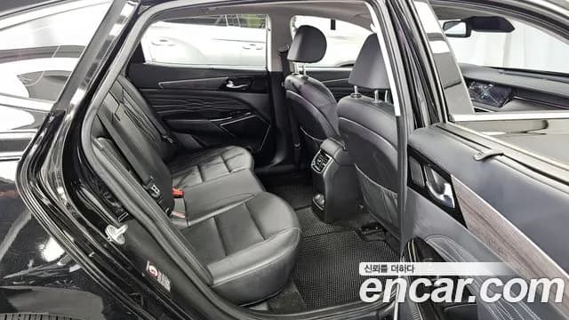 2020 Kia K7 Premier Hybrid Signature Sold VIN KNALE41GBLA022084 – exterior detail 2020 Kia K7 Premier Hybrid Signature Sold VIN KNALE41GBLA022084 – exterior detail