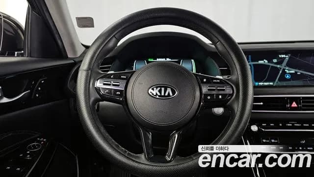2020 Kia K7 Premier Hybrid Signature Sold VIN KNALE41GBLA022084 – trunk area 2020 Kia K7 Premier Hybrid Signature Sold VIN KNALE41GBLA022084 – trunk area