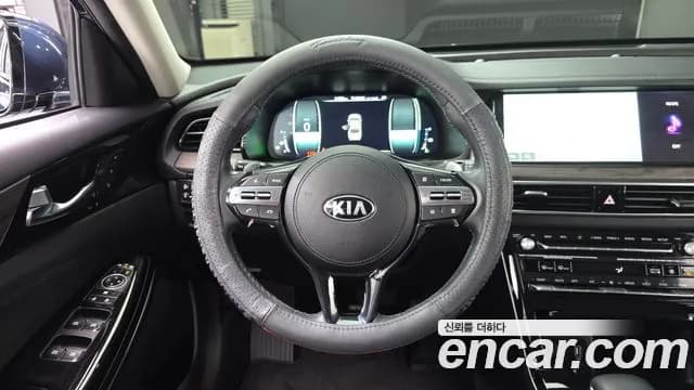 2020 Kia K7 Premier Hybrid Signature Sold VIN KNALE41GBLA027742 – rear exterior 2020 Kia K7 Premier Hybrid Signature Sold VIN KNALE41GBLA027742 – rear exterior