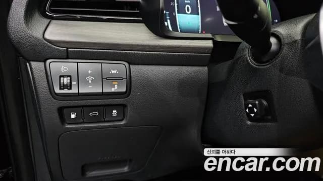 2021 Kia K7 Premier Hybrid Signature Sold VIN KNALE41GBMA032886 – rear exterior 2021 Kia K7 Premier Hybrid Signature Sold VIN KNALE41GBMA032886 – rear exterior