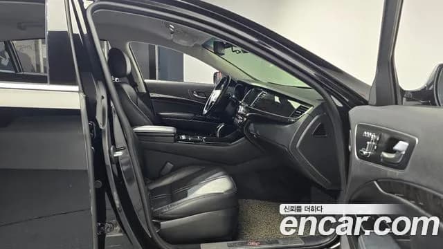 2018 Kia The New K9 3.3 GDI Executive Sold VIN KNALU411BJS037419 – side profile 2018 Kia The New K9 3.3 GDI Executive Sold VIN KNALU411BJS037419 – side profile