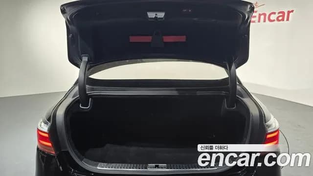 2018 Kia The New K9 3.3 GDI Executive Sold VIN KNALU411BJS037419 – undercarriage 2018 Kia The New K9 3.3 GDI Executive Sold VIN KNALU411BJS037419 – undercarriage